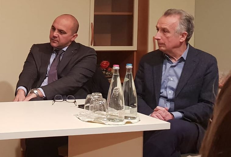 Sanità e politica in pandemia: cosa fanno Governo e Regione? Se ne parla stasera