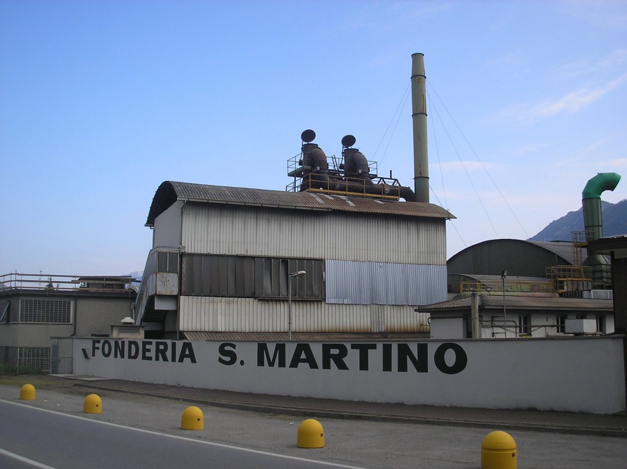 Fonderia San Martino: il Comune obbliga liquidatore, giudice e commissario a mettere in sicurezza l’area