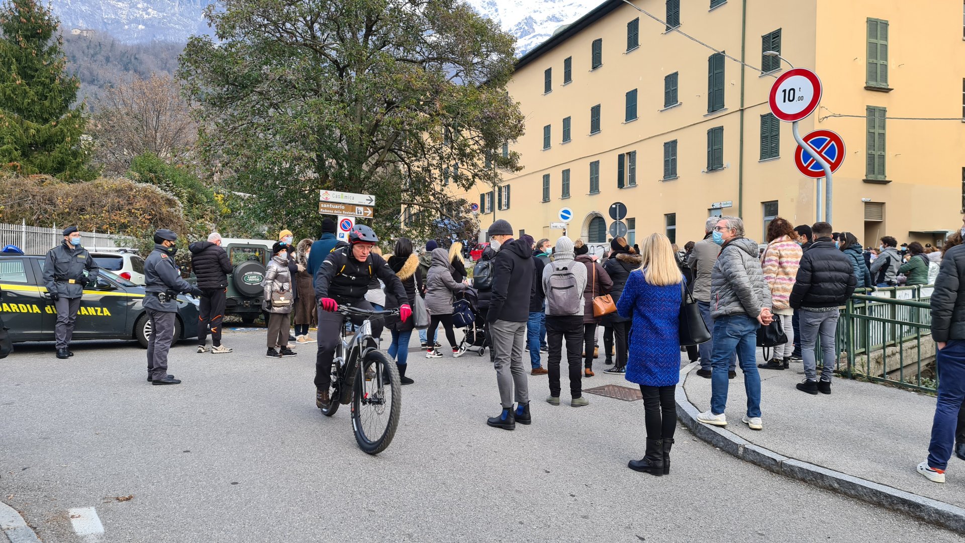 Carlo Gilardi Sit in Lecco (3)