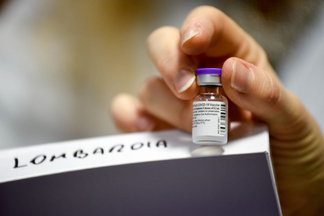 Vaccini anti Covid: le richieste della Lombardia al commissario Arcuri