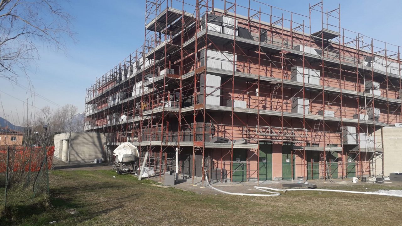 Olginate, iniziati i lavori di riqualificazione del Palazzetto Comunale Iginio Ravasio