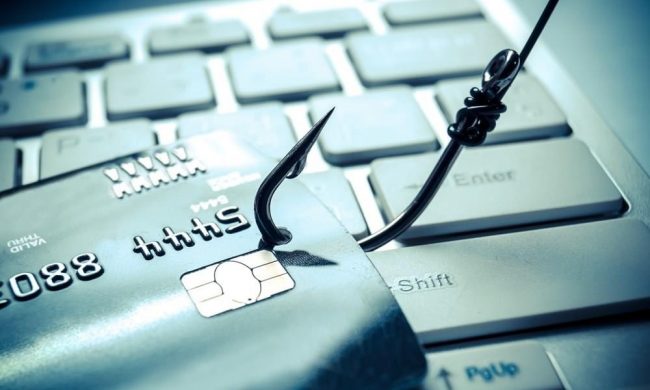 Maghi della truffa online in manette, svuotavano conti correnti in tutta Italia: vittime anche nel Lecchese