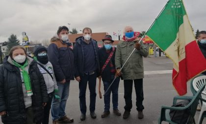 Ancora attestati di solidarietà per gli operai Voss in presidio permanente