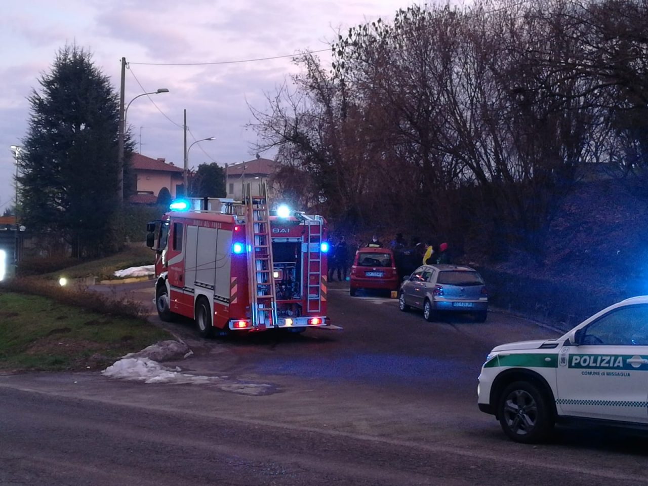 Paura a Missaglia per un’auto ribaltata