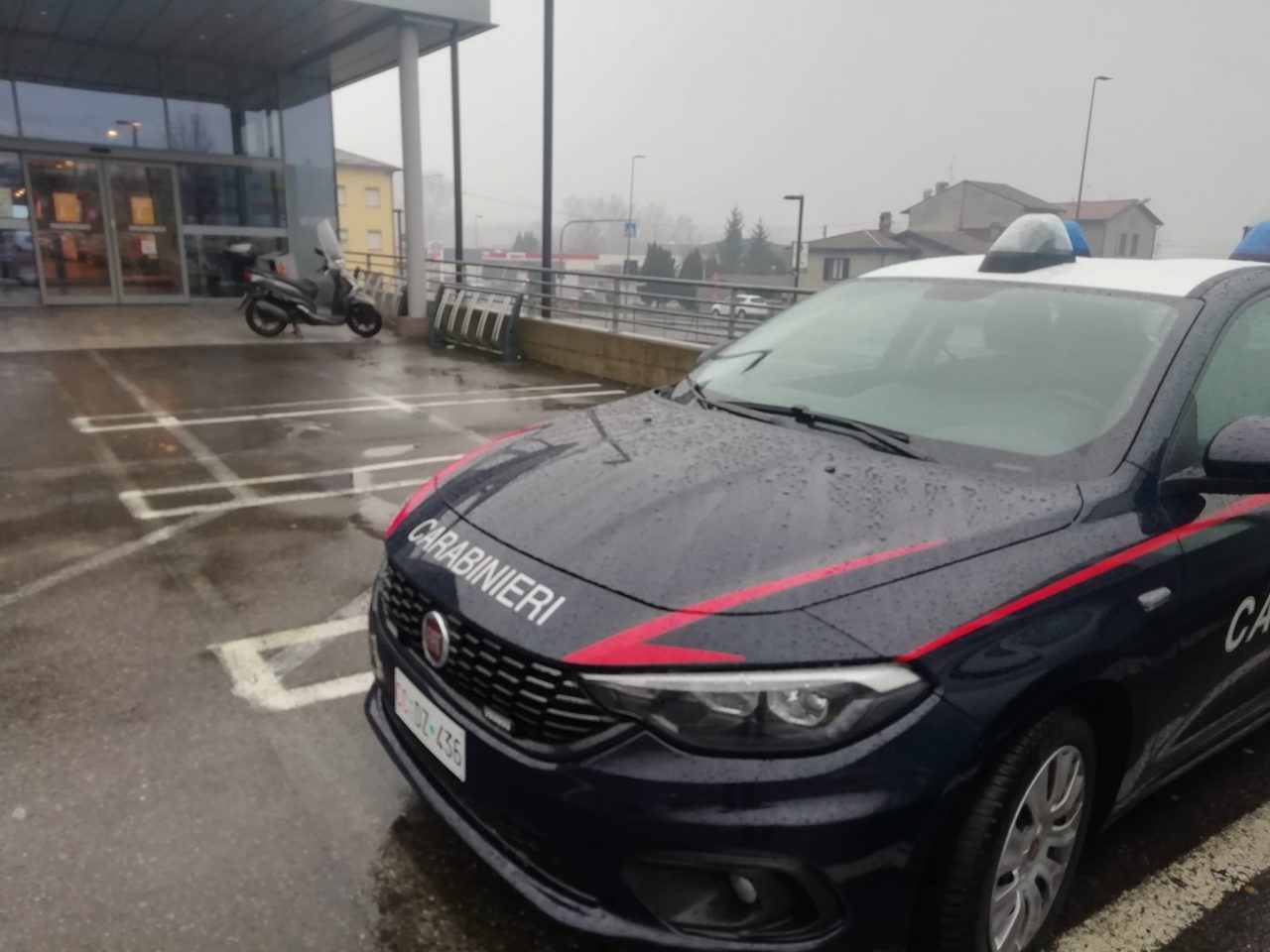 Infortunio sul lavoro al supermercato: ferita una donna