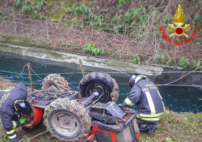 Tragedia sul lavoro: 42enne muore travolto dal trattore