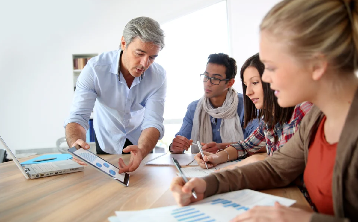 Ricerca di lavoro: i giovani della Valle San Martino incontrano le aziende