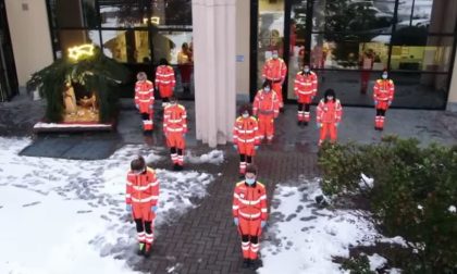 Volontari del Soccorso di Calolziocorte: flash mob per gli auguri di buon anno