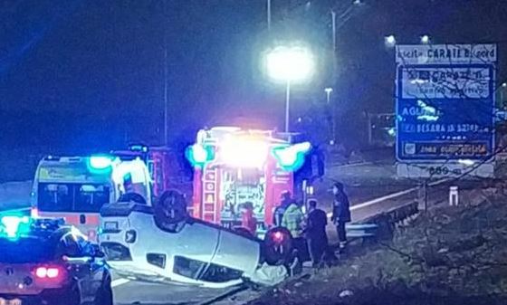 Botto in super: chiusa per più di un’ora la Statale 36, le immagini della carambola con l’auto ribaltata