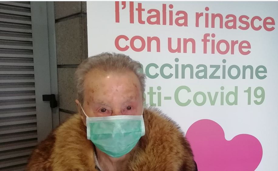 I primi anziani lecchesi hanno ricevuto il vaccino Covid