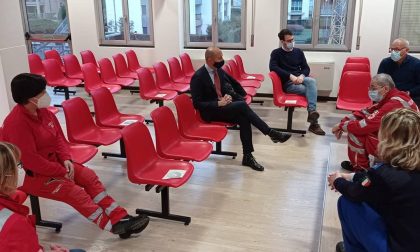 Il sindaco Gattinoni incontra i volontari della Croce Rossa di Lecco