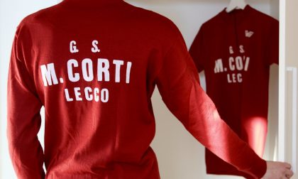 Il G.S. Mario Corti riapre i suoi armadi, per rispolverare la storia. Torna la gloriosa maglia granata