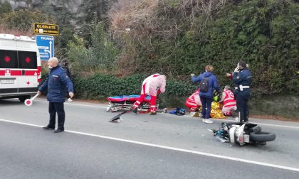 Si schianta con il motorino contro un furgone: ferito un ragazzino di 17 anni