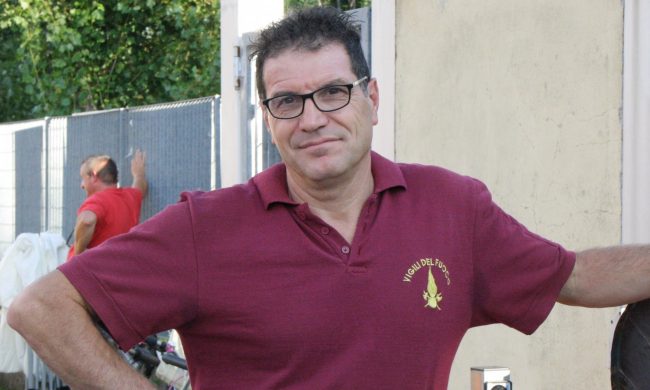 In pensione il vigile del fuoco Aurelio Fumagalli: il video commovente degli amici pompieri