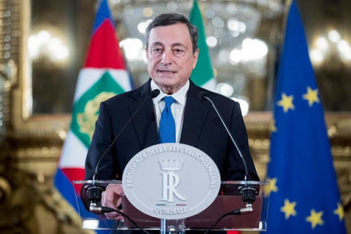 Domani giornata decisiva per l’estensione del Green pass obbligatorio: il Premier Draghi salta l’appuntamento sul Lago