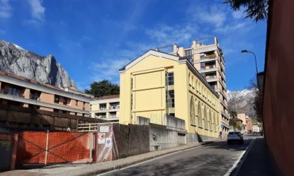 L’edificio neogotico “Officina Badoni” aggiudicato per 250mila euro alla Fondazione Comunitaria del Lecchese