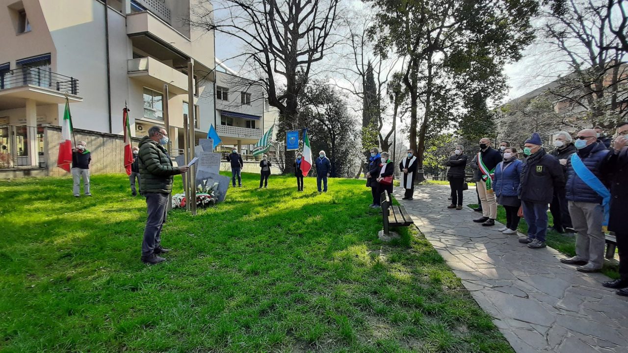Cerimonia commemorativa per le vittime degli scioperi del 7 marzo 44