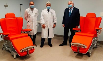 La Fondazione Rockefeller dona nove poltrone per l’infusione di farmaci agli Ospedali di Lecco e Merate