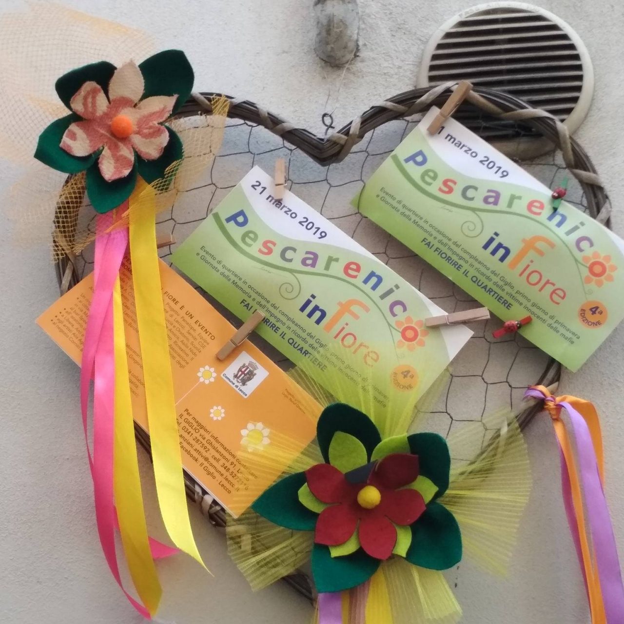 Pescarenico fiorisce per il compleanno del Giglio, da 6 anni rinato alla legalità