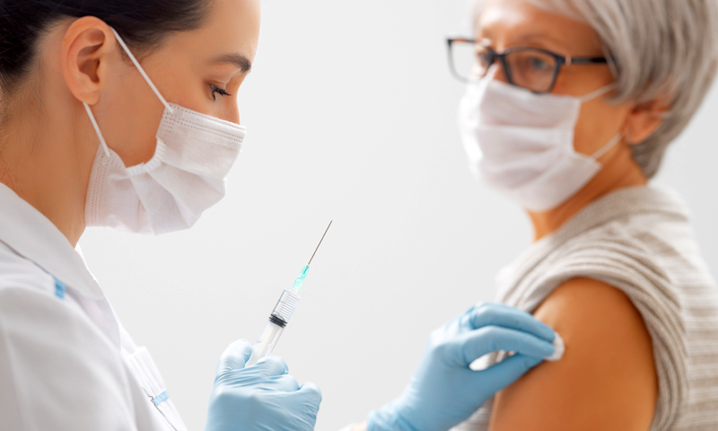 Dosi senza prenotazione: la percentuale  di over 60 vaccinati nei piccoli comuni è passata dal 76 all’84%