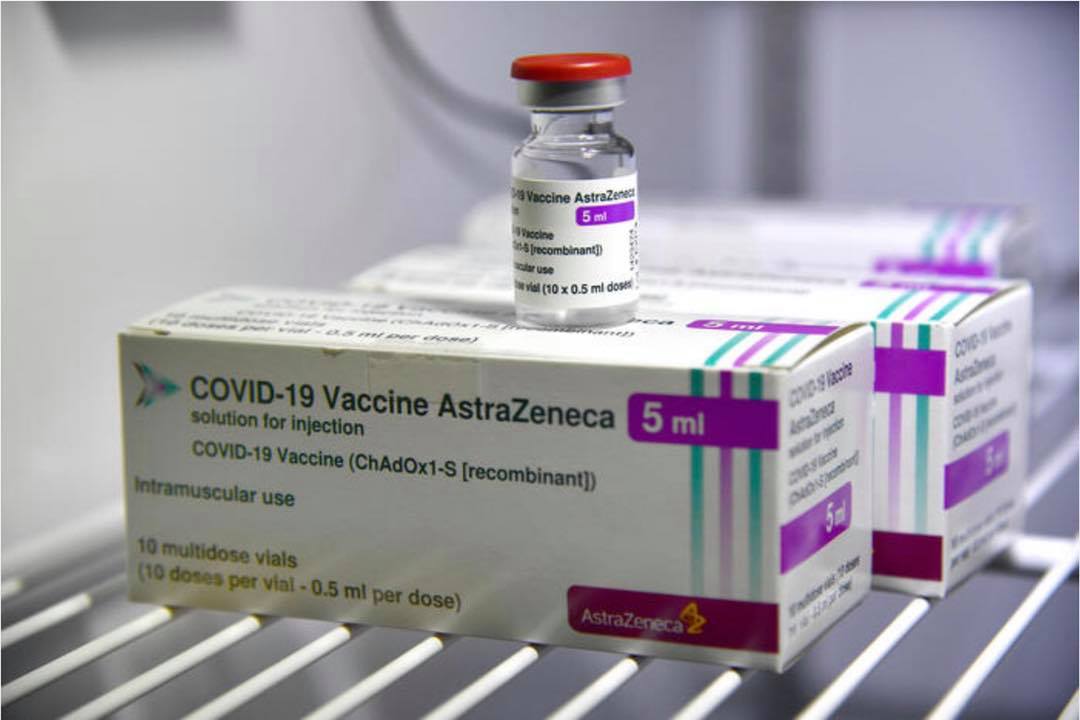 Vaccino AstraZeneca: in Lombardia circa il 5% delle rinunce. In arrivo a Lecco 1000 dosi