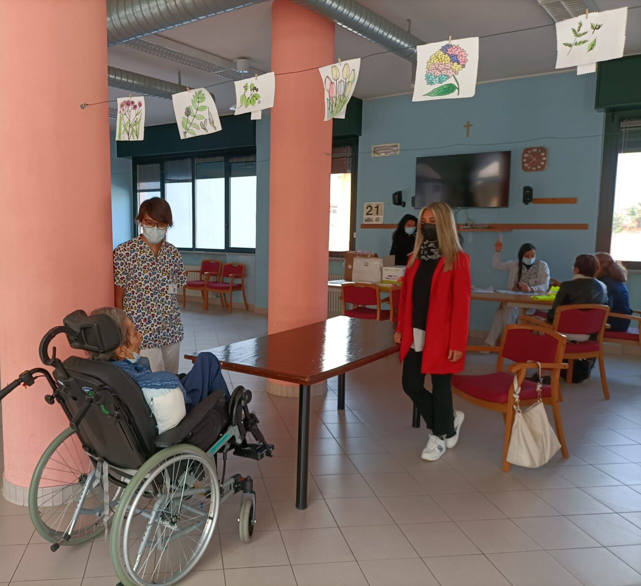 Riflettori puntati sulla Casa di riposo di Calolzio tra le prime in Italia ad aprire le porte ai parenti degli anziani