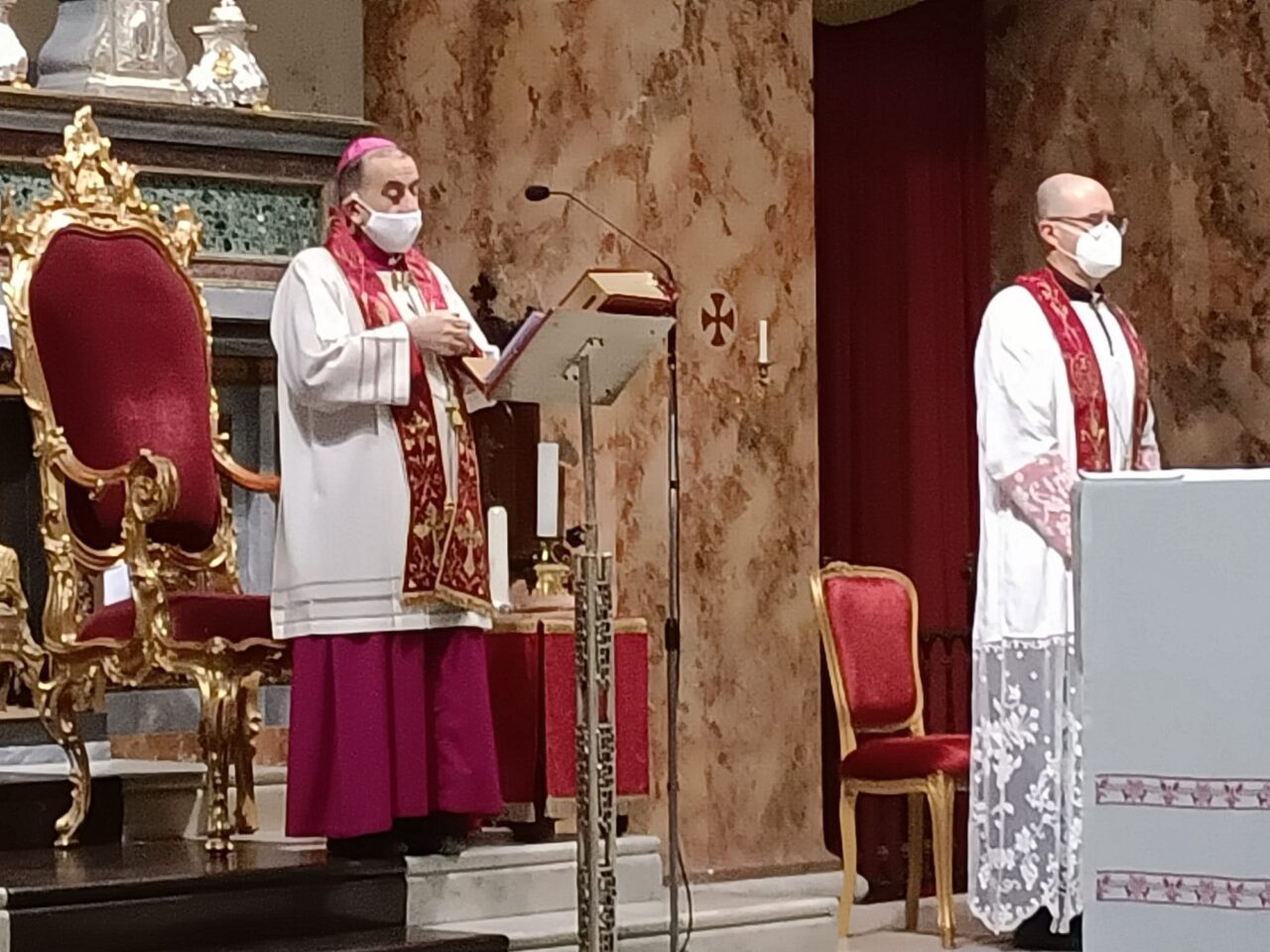Monsignor Delpini a Lecco per la consegna egli Oli Santi: “Pasqua sia Segno di grazia, trasformazione e speranza”