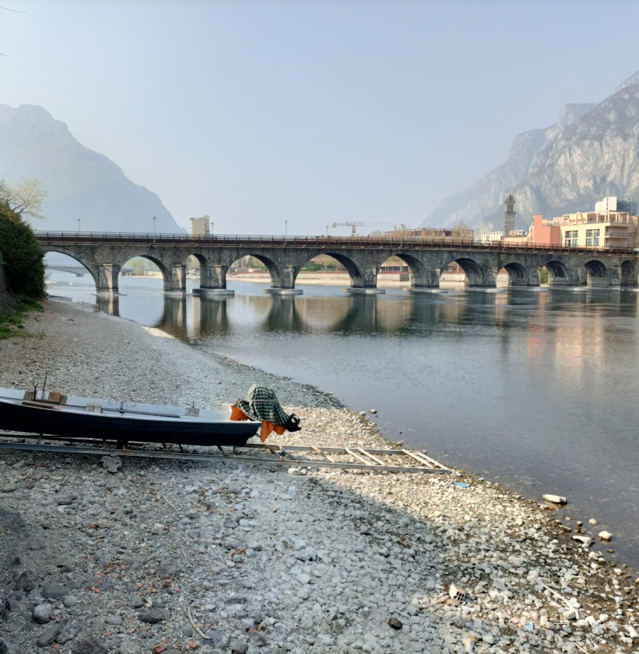 Siccità: a Lecco emessa l’ordinanza per il risparmio idrico. Limitazioni anche all’aria condizionata