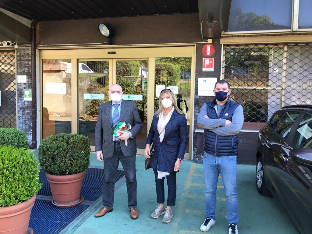 “Blitz” del sindaco nella sede di Ats. Niente liste vaccinali degli over 80? “Presento esposto in Procura”