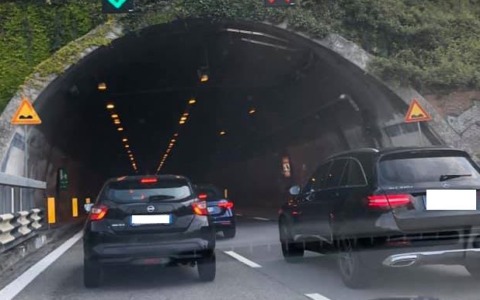 Tamponamento sul Ponte Manzoni, ennesima mattinata di caos verso Lecco