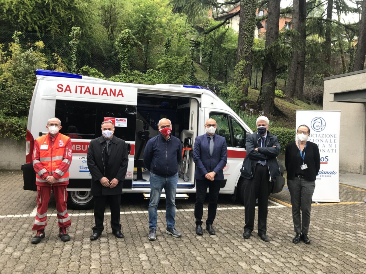ArtigianiAMO Lecco: il cuore artigiano a sostegno della Croce Rossa