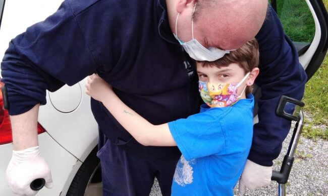 Sopravvissuto al Covid e a un lungo coma: “Sono vivo per miracolo”