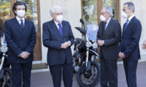 L'Aquila vola sul Quirinale: presentate al Presidente Mattarella le nuove Moto Guzzi V85TT