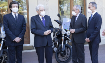 L'Aquila vola sul Quirinale: presentate al Presidente Mattarella le nuove Moto Guzzi V85TT
