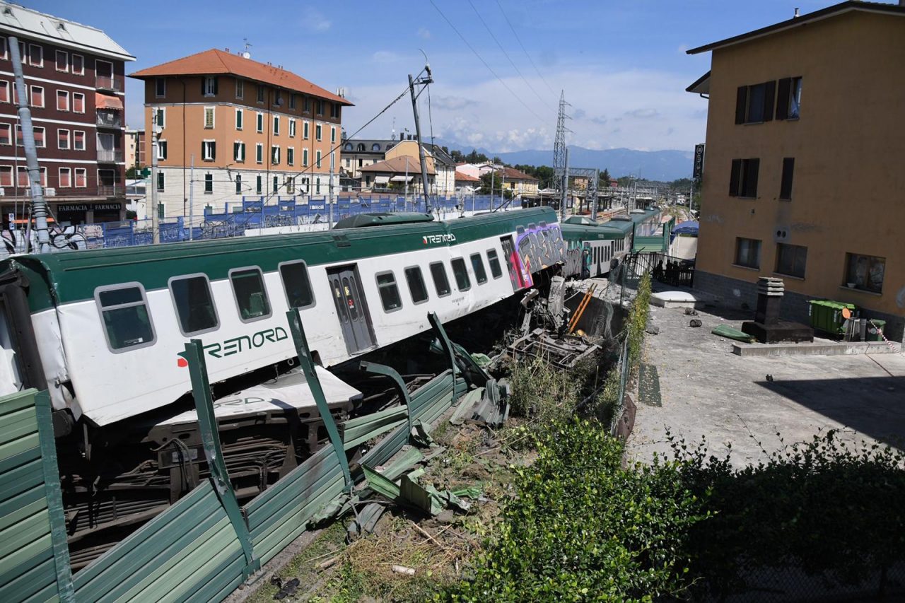 Treno deragliato: sono 13 gli indagati oltre al macchinista e al capotreno