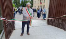 Garlate, inaugurati il cortile d'ingresso del municipio e il parco Mezzaluna