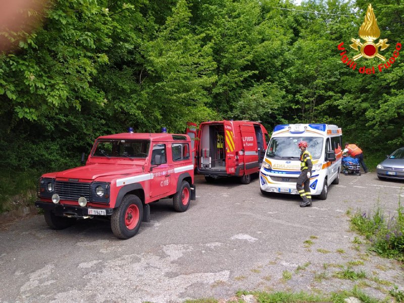 Ferito sul Monte Barro, 59enne tratto in salvo dai Vigili del Fuoco