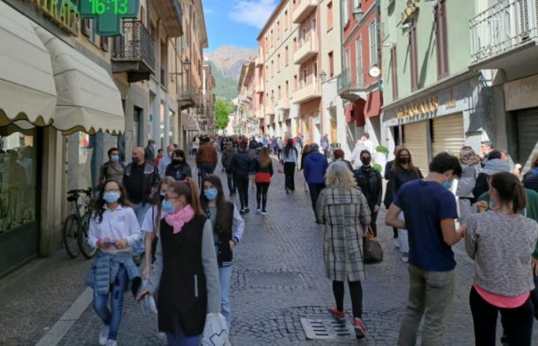 Coronavirus, anche oggi 4 casi. Lecco tra i territori con gli incrementi più bassi e il più alto numero di vaccinati