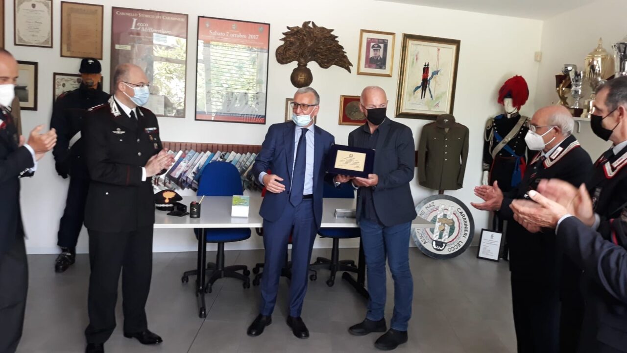 Salvò un uomo che si era gettato dal ponte: premiato il Brigadiere Capo Frizzera