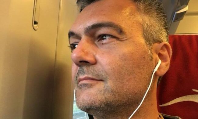 Sabato i funerali del 52enne morto poche ore dopo il vaccino. Il fratello: “Dall’autopsia non sono arrivate risposte univoche”