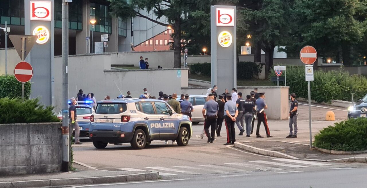 Controlli anti risse alla Meridiana: fermati e identificati diversi giovani