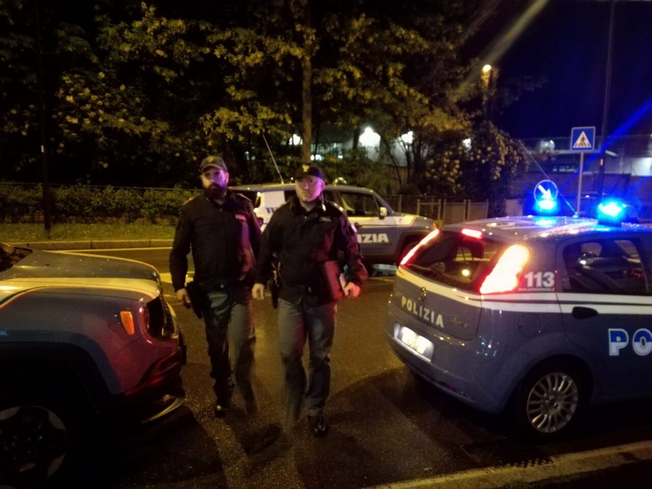Maxi rissa sul lungolago di Lecco