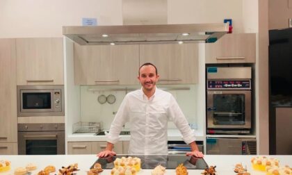 Il pastry chef Antonio Dell'Oro spiega i segreti della preparazione dei dolci