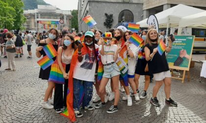 In tanti in piazza per il primo Pride di Lecco