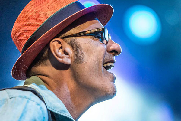 Altri percorsi, musica in scena: domani il concerto di Francesco Baccini
