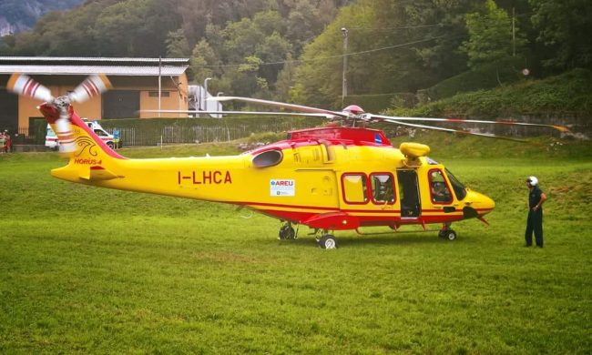 Scontro tra un’auto e un pullman a Teglio, morti padre e figlia