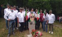 Un "sasso" per ricordare gli alpini che hanno salvato la chiesa di Santa Margherita