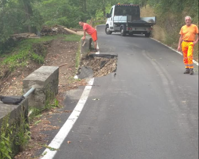 Crolla un muro sulla Sp 66, stop al traffico. Sulla Sp 67 unico alternato per un altro cedimento