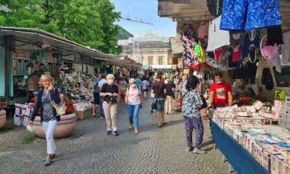 Mercato in centro Lecco il mercoledì: i commercianti lo chiedono per sempre