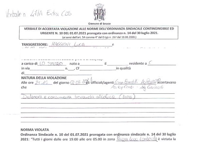 Birre in piazza contro l’ordinanza anti alcol: multati